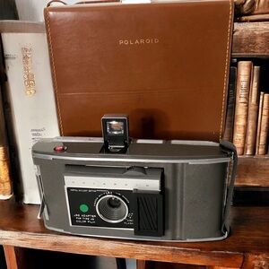 Vtg Polaroid Land Camera Electric Eye Model J66 with Box Leather Case